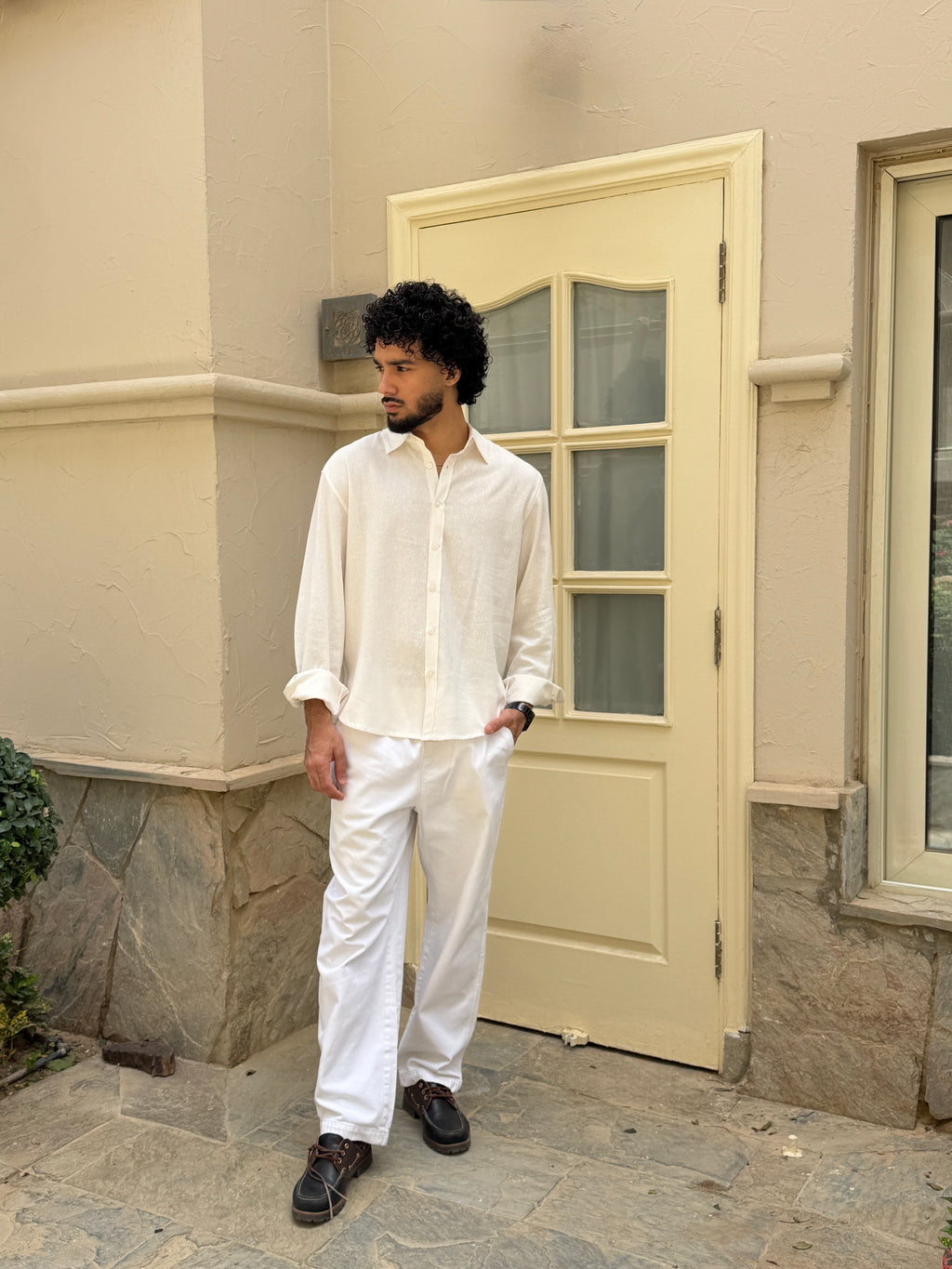 V-linen Shirt (Off White)